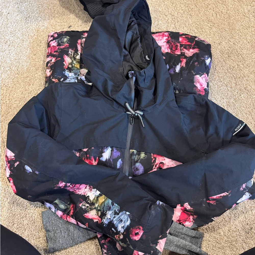 Roxy Floral Hooded snowboard jacket